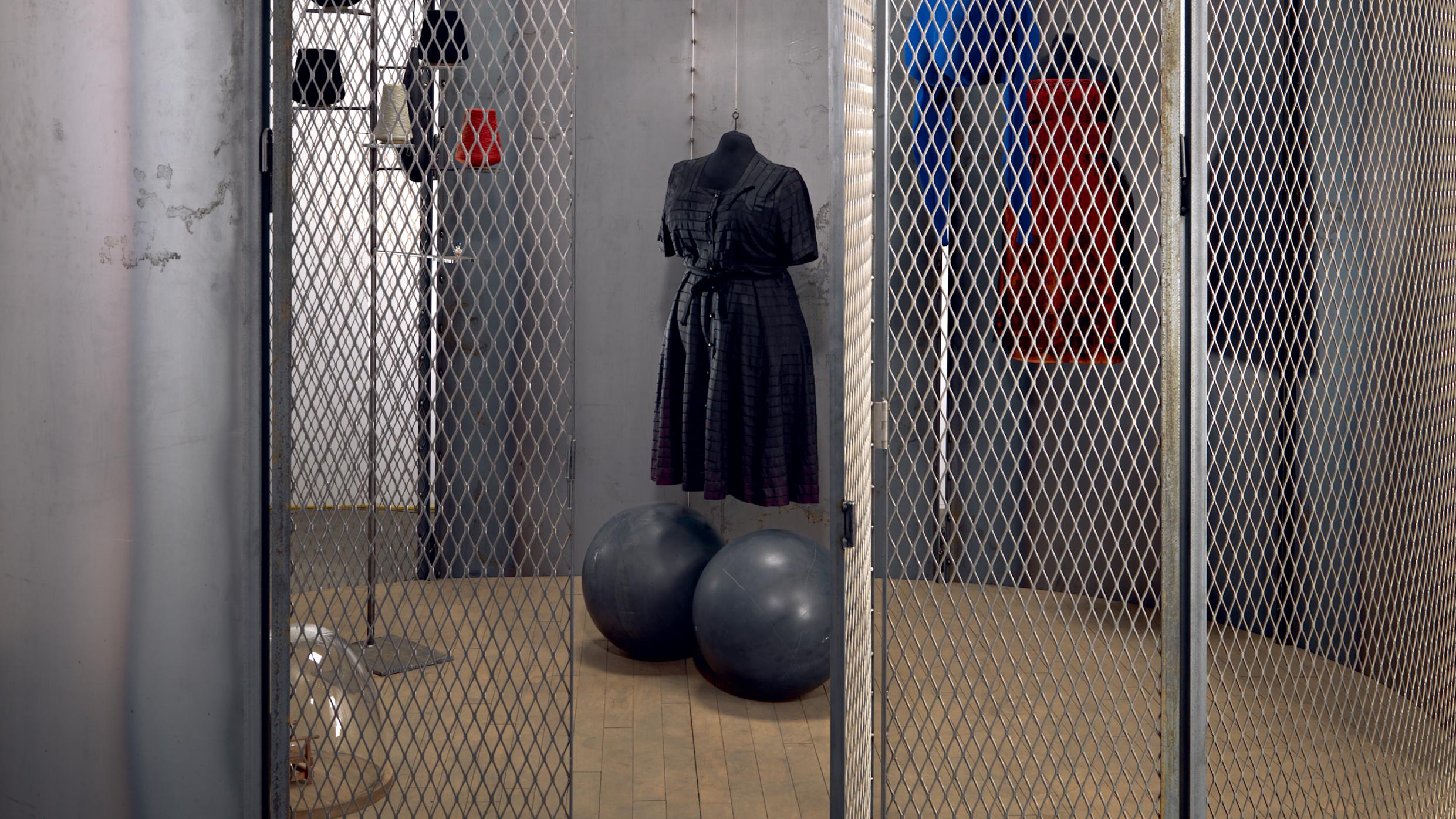 《루이즈 부르주아: 덧없고 영원한》 개최